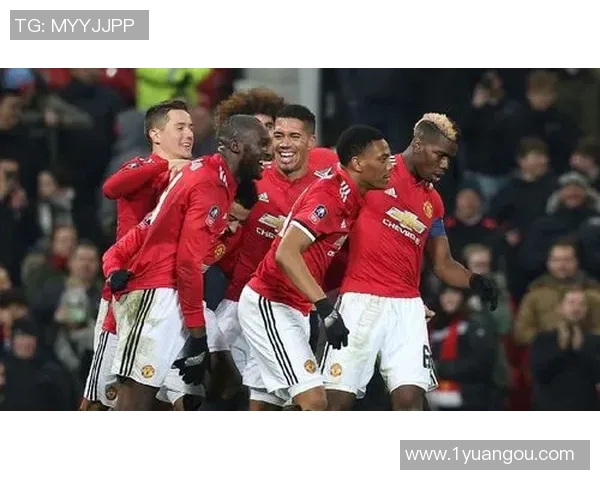 帕莱斯与巴西国际的激烈对决揭示足球战术与团队合作的魅力